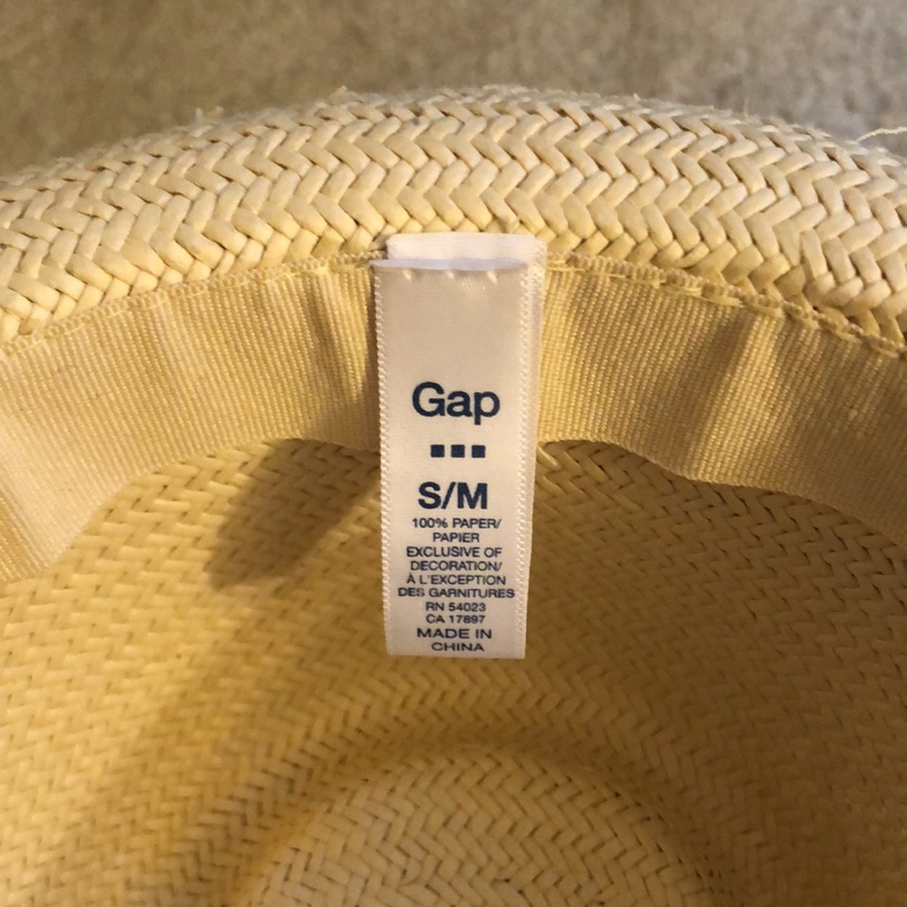 Gap S/M Fedora hat - Picture 6 of 6